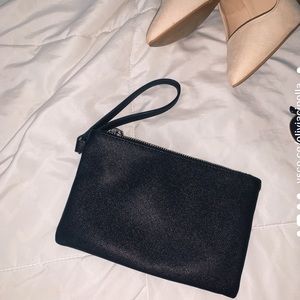 Black wristlet